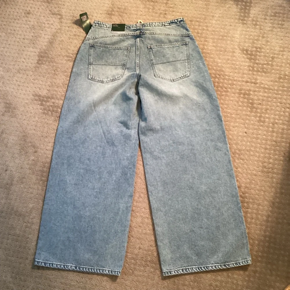 Wild Fable 🆕 Rigid Denim loose jeans, low rise, light wash. Cord waist tie,Small - Picture 3 of 11